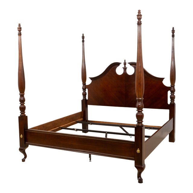 Thomasville King Size Cherry 4 Post Poster Bed For Sale