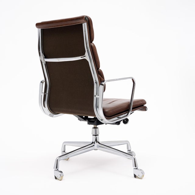 French Period Mid-Century Modern Desk Chair, Leather and Chrome, Circa 1980 For Sale - Image 9 of 9