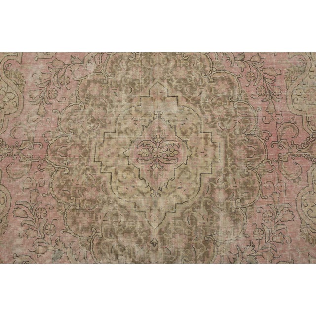 Tabriz Rug 6’7” X 9’8” Pink Wool Vintage Distressed Hand-Knotted Carpet For Sale In Philadelphia - Image 6 of 15