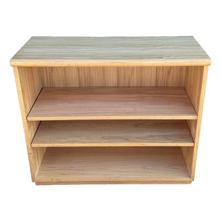 Vintage 1970s Founders Furniture Style Light Elm Wood Shelf Attr. To Jack Cartright For Sale