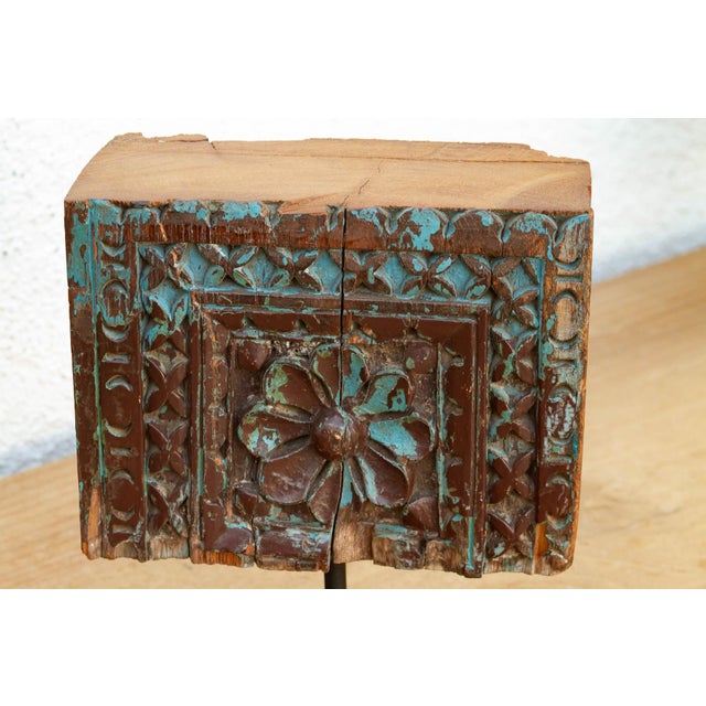 Traditional Small Rosette Antique Beam Sculpture For Sale - Image 3 of 7