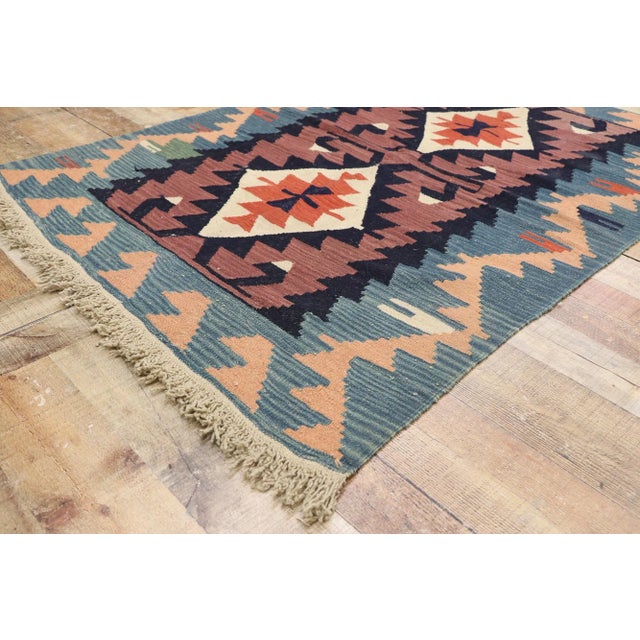 Vintage Persian Shiraz Kilim Rug With Boho Chic Tribal Style 03'10 X 05'03 For Sale In Dallas - Image 6 of 9