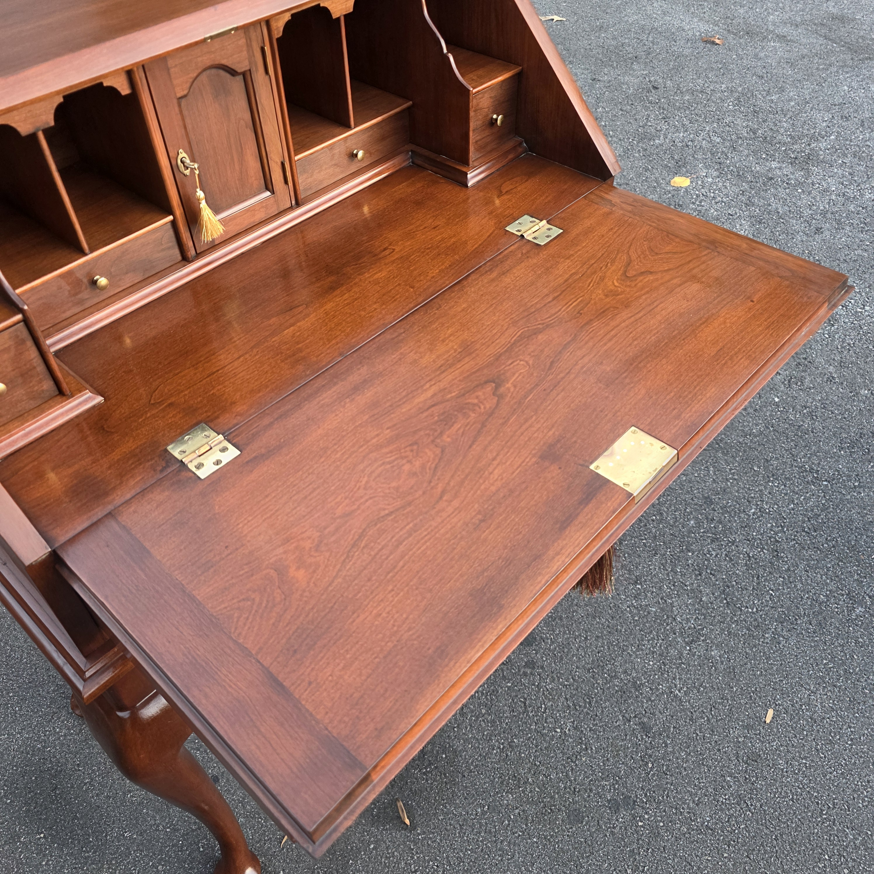 Mid 20th Century Henkel Harris Queen Anne Lady Astor Solid Wild