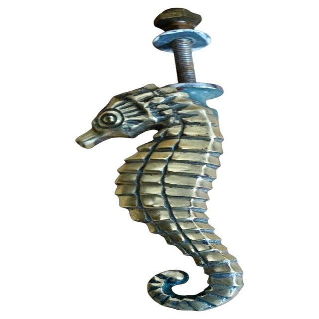 Early 20th Century Antique Edwardian British Brass Seahorse Door Knocker, 1900s For Sale - Image 5 of 5