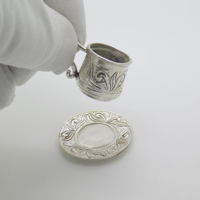 1970s Vintage Italian Handmade Genuine Silver Coffee Cup and Saucer Dollhouse Miniature, 1970s, Set of 2 For Sale - Image 5 of 11