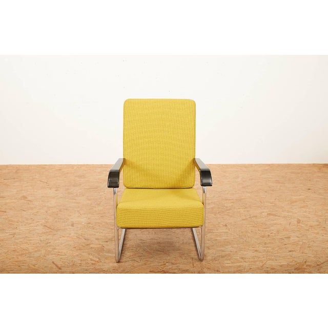 Armchair in Chrome-Plated Tubular Steel by Werner Max Moser, 1930s, in Good conditions. Designed 1920 to 1949 This piece...