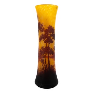 Art Nouveau Vase in Multilayered Glass from Daum Nancy, 1890s For Sale