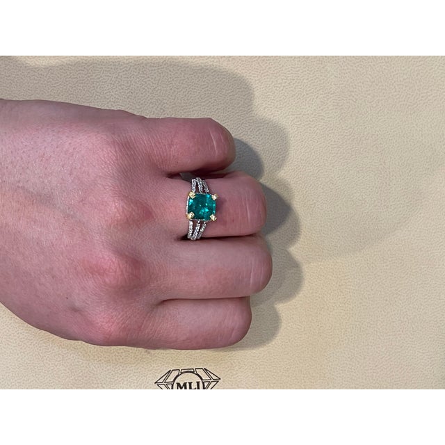 2.93 Carat Emerald Cut Colombian Emerald & 0.52Ct Diamond Ring 18K White/Y Gold For Sale - Image 9 of 18