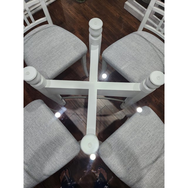 Modern Dining Kitchen Table and 4 Chairs Thomasville White Modern Vintage For Sale - Image 3 of 7