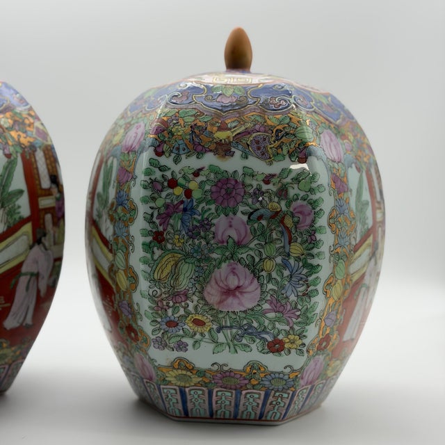 Chinese Famille Rose Medallion Lidded Melon Jar Rare Matching Pair 12" Tall For Sale - Image 6 of 16