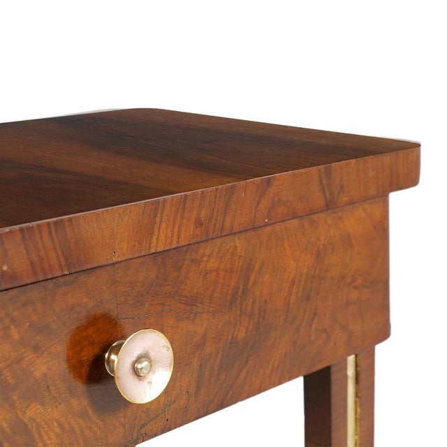 Table Nightstand in Walnut by Osvaldo Borsani for Atlier Di Varedo, 1930s For Sale - Image 3 of 7
