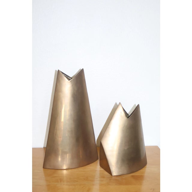 Mid-Century Modern Pair of Brass Vases by James Johnston, 1960s For Sale - Image 3 of 18