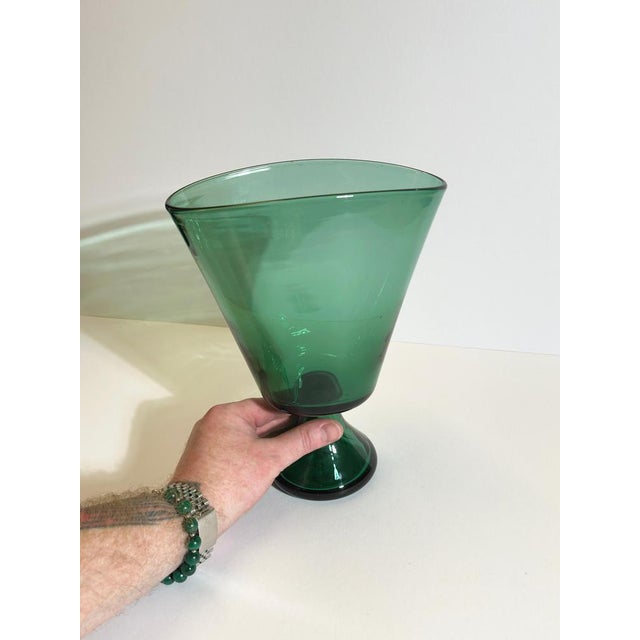 Mid-Century Modern Italian Green Blown Glass Pedestal Vase by Vetro Verde Di Empoli, 1950s For Sale - Image 6 of 10