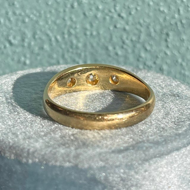 Antique Circa 1900 18k Gold Star-Set Diamond Band For Sale In Madison - Image 6 of 10
