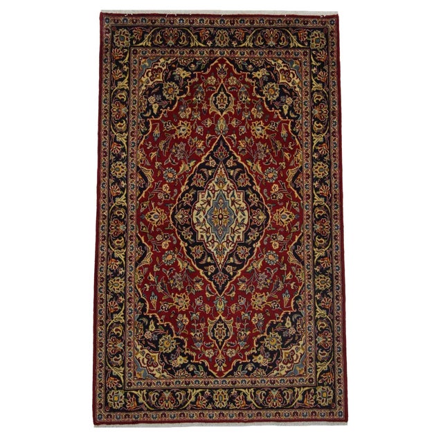 Middle Eastern Rug in Wool For Sale - Image 6 of 6