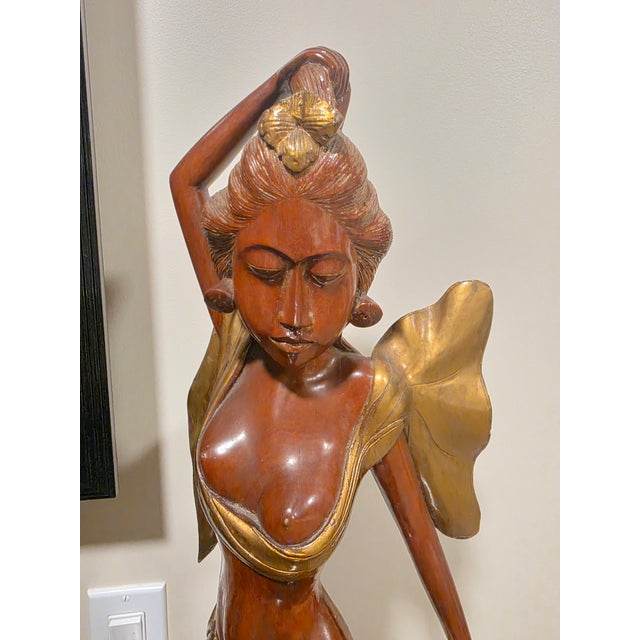 Wood 1940s Balinese Polychrome & Lacquered Devata Sculpture - Klungkung Collective For Sale - Image 7 of 12