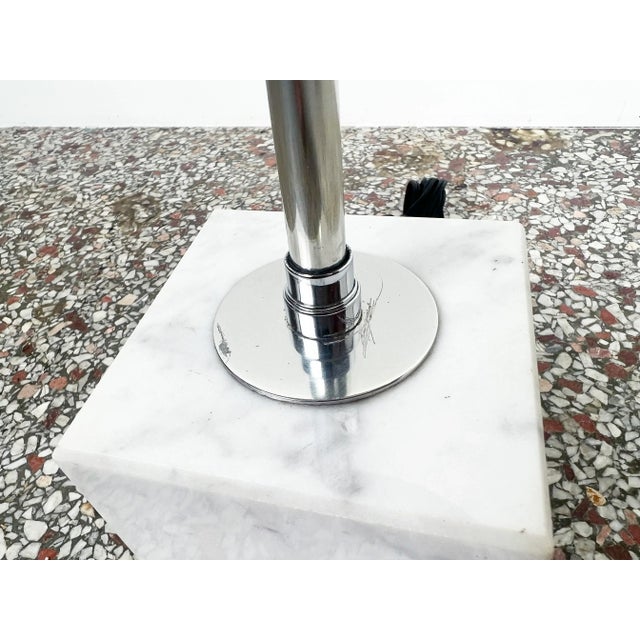 1970s Koch and Lowy Marble Base Chrome Table Lamp For Sale - Image 5 of 11