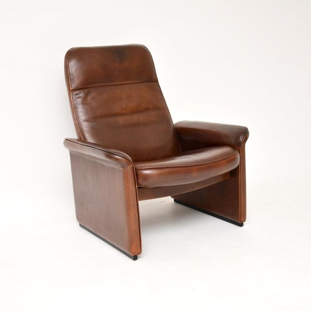 Animal Skin Set of Vintage Leather DS 50 Reclining Armchair and Ottoman from de Sede, 1960s For Sale - Image 7 of 13