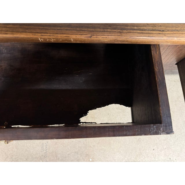 Antique French Console Table in Chestnut, 1800 For Sale - Image 10 of 18