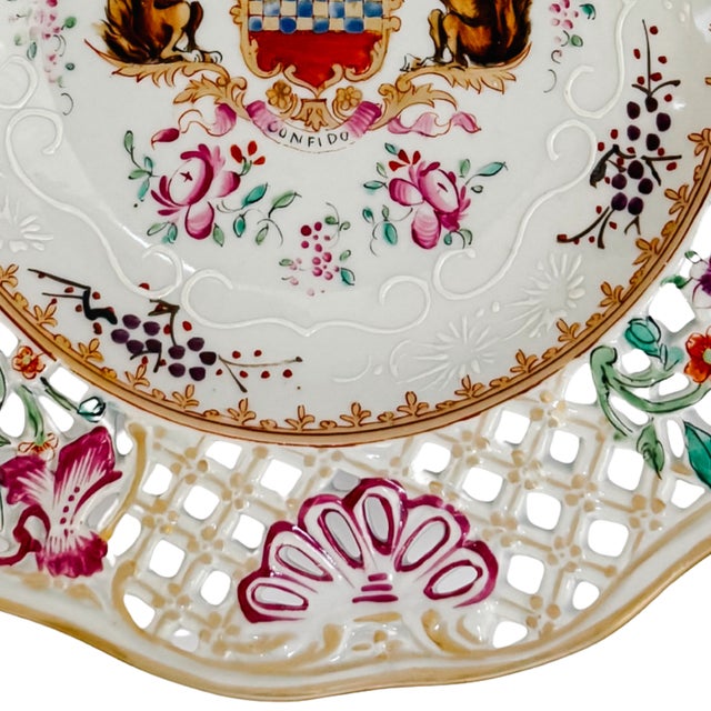 19th C. Edme Samson French Reticulated Armorial Bowls - Set of 4 For Sale - Image 12 of 13