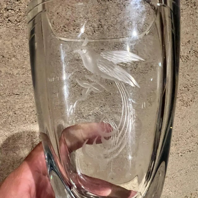 Mid-Century Modern Strömbergshyttan Crystal Art Glass Vase Quetzal Bird Design For Sale In San Diego - Image 6 of 16