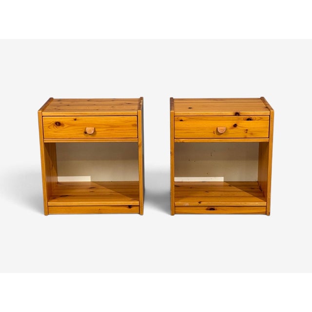 Swedish Modern, Nightstands, Pine, Leather, Sweden, 1970s For Sale In New York - Image 6 of 13