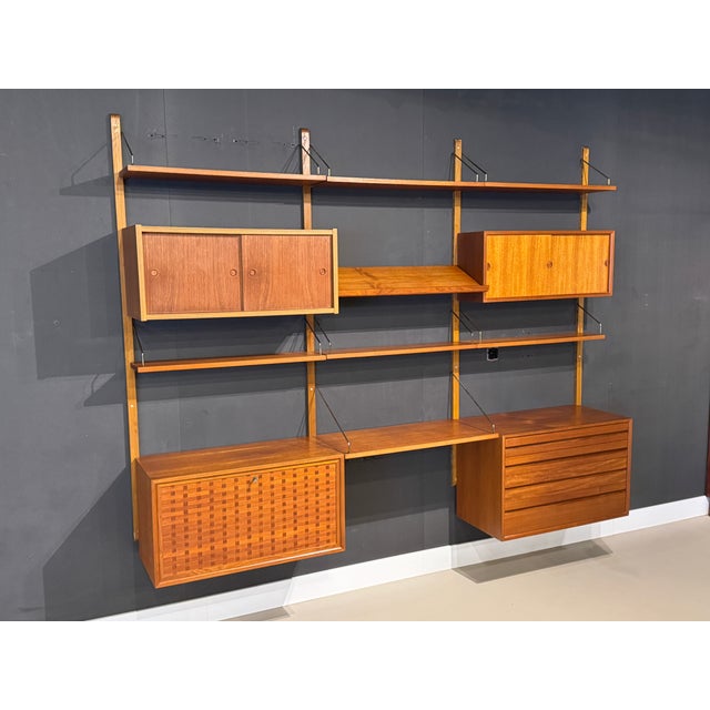 Vintage Wall System in Teak attributed to Poul Cadovius for Cado For Sale - Image 3 of 18