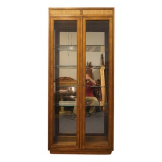 Henredon Furniture Quarter Sawn White Oak British Revival Campaign Style 36" Lighted Display Curio Cabinet For Sale