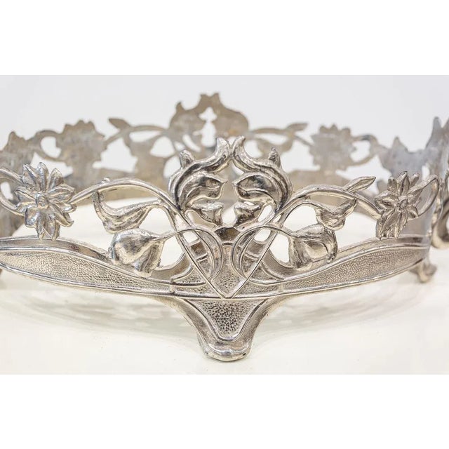 Antique Spanish Centerpiece in Silver Metal and Tin For Sale - Image 3 of 7