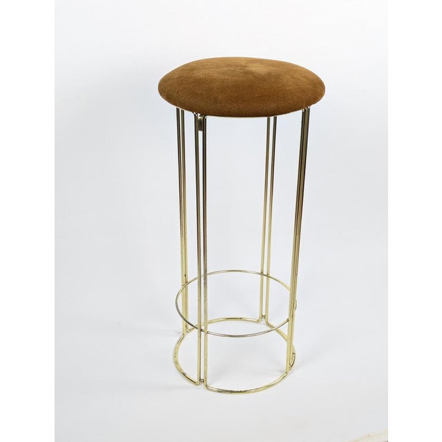 Dimensions: ø31 x h73cm, footrest h16, 4 kg. Vintage gold-tone metal stool with a foam and suede seat. Medium size, 73 cm...