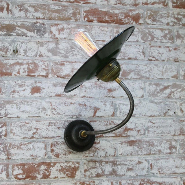 Mid-Century Industrial Green Enamel Flexible Sconce For Sale - Image 4 of 8