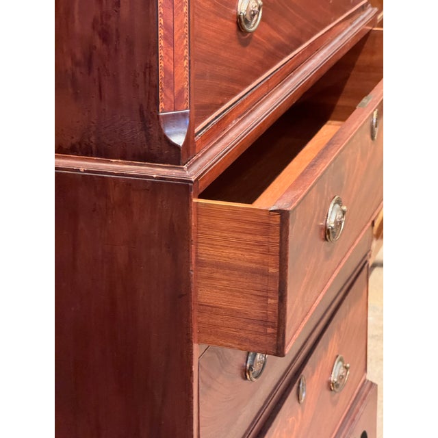 English Late 18th Century George III Inlaid Mahogany Chest For Sale - Image 3 of 12