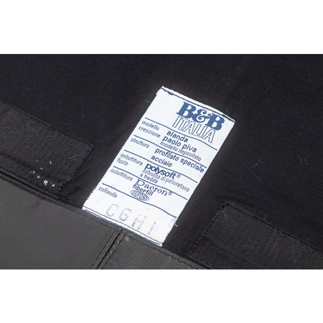 B&B Italia Postmodern Alanda Italian Black Leather Loveseat by Paola Pive for B&b Italia For Sale - Image 4 of 8