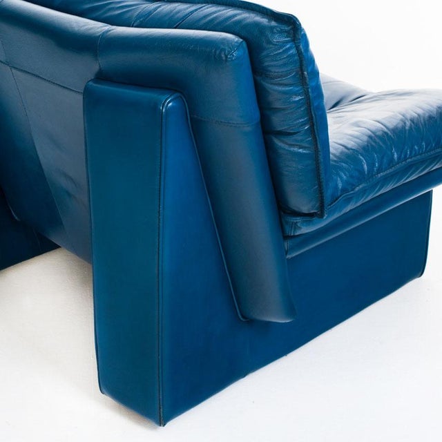 Set of Vintage Blue Leather Armchair and Ottoman by Nicoletti Salotti for Avanti, Italy, 1980s For Sale - Image 13 of 18