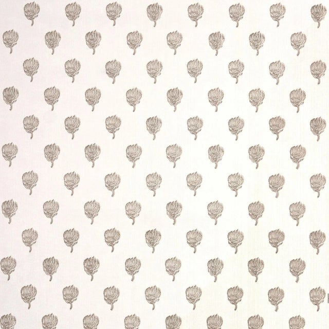 Sister Parish Petite Skukusa Wallpaper in Beige For Sale