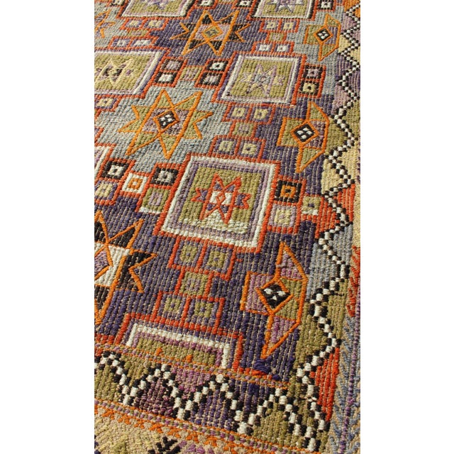 Mid 20th Century Grayish Blue Background Geometric Turkish Vintage Kilim Mid-Century Rug For Sale In Atlanta - Image 6 of 9