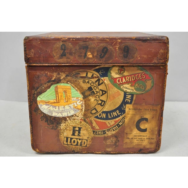 Late 19th Century English Art Deco Brown Leather Travel Case Suitcase W/ Cunard Stickers & Top Hat For Sale - Image 13 of 18