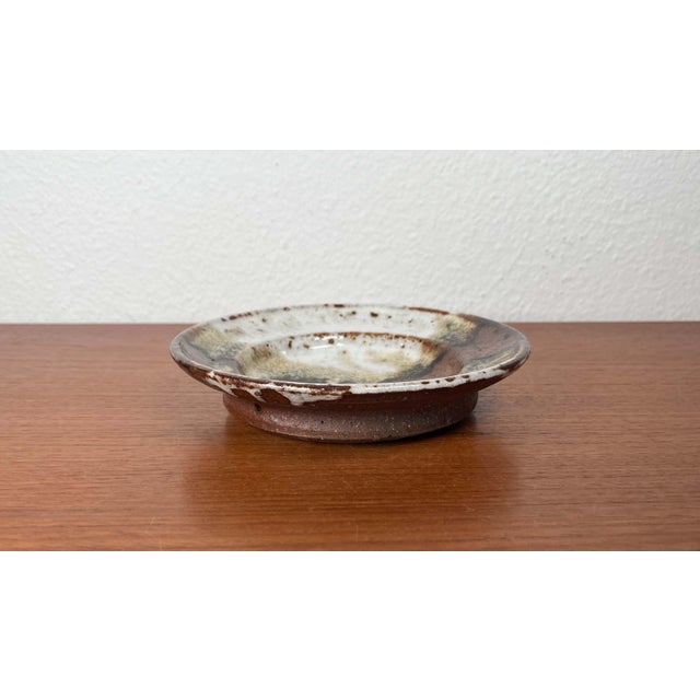 Mid-Century Modern Danish Studio Pottery Bowl or Wall Plate from Jim & Henny Waldorff, Svaneke, Bornholm, 1960s For Sale - Image 17 of 17