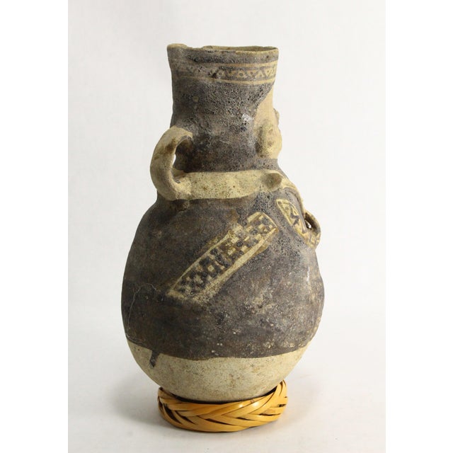 Peruvian Bichrome Figural Effigy Jar of a Hunter With Trophy For Sale In Houston - Image 6 of 16