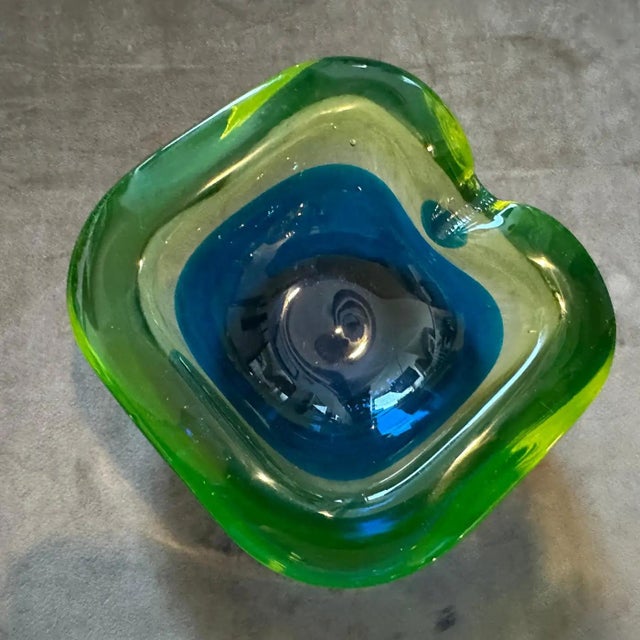 1970s Modern Blue and Green Lime Sommerso Murano Glass Ashtray by Seguso For Sale - Image 10 of 11