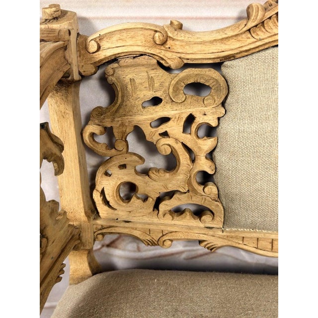 Antique Venetian Rococo Pierced Bench Settee- Hand Carved Bleached Walnut For Sale - Image 4 of 17