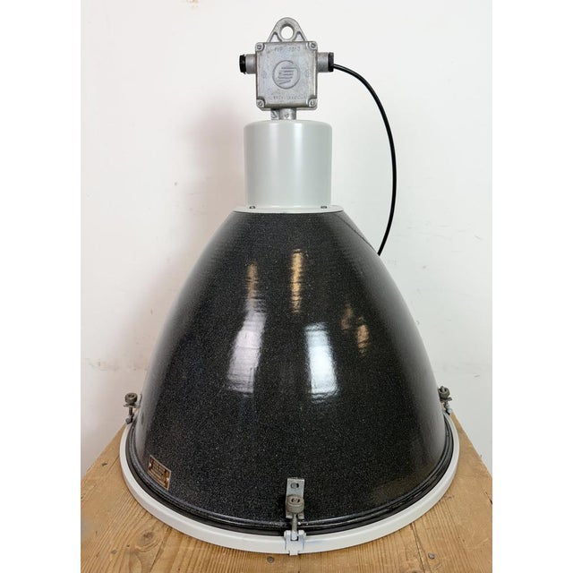 Large Industrial Enamel Factory Pendant Lamp with Glass Cover from Elektrosvit, 1960s For Sale - Image 11 of 18