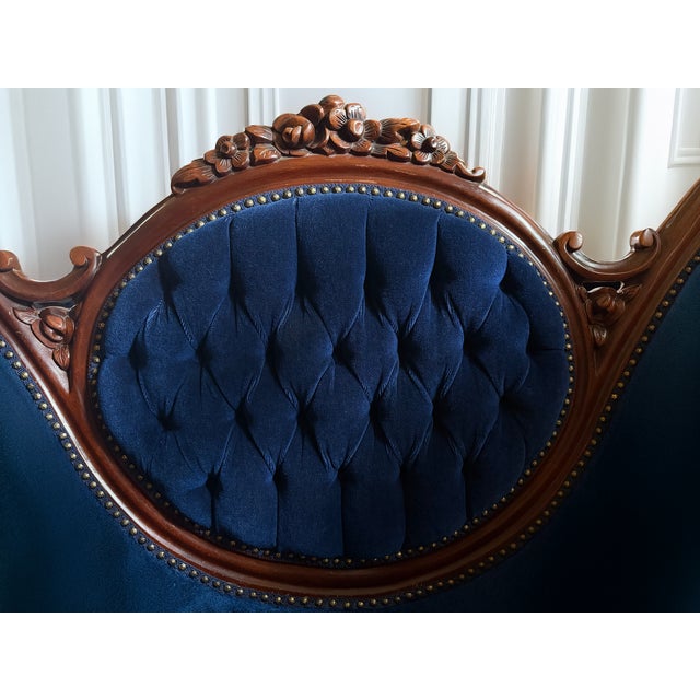 Mid 20th Century Victorian Settee Sofa For Sale - Image 4 of 5