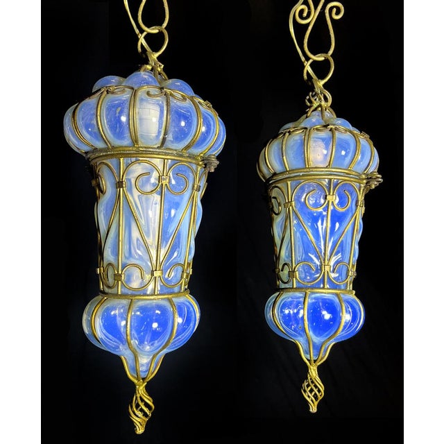 Magnificent pair of Venetian lights to furnish a truly unique space. Measure lanterns: 1st) H 75 cm - (40 cm body glass +...
