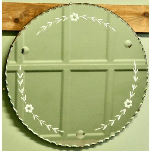 Round French Art Deco Etched Wall Mirror This is a very attractive piece it has a round shape and has a decorative border...