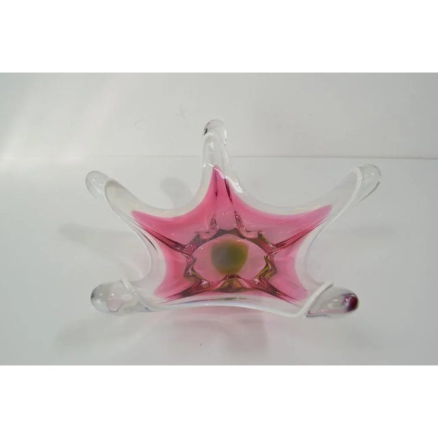 1960s Czech Art Glass Bowl attributed to Josef Hospodka for Chribska Glasswork, 1960s For Sale - Image 5 of 12