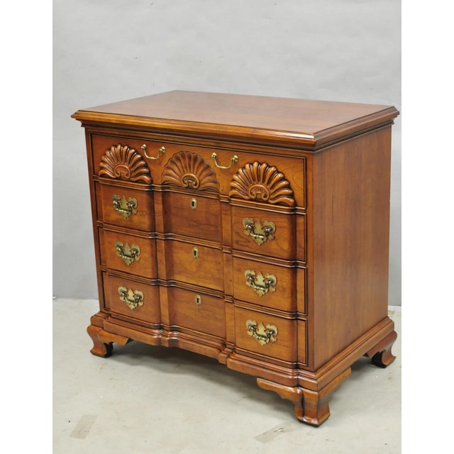 Vintage Georgian Cherry 3 Drawer Block Front Bachelor Chest Dresser by Harden For Sale - Image 13 of 18
