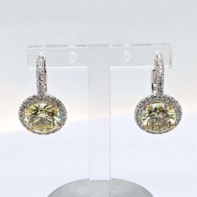 18k White Gold With Natural Round Vivid Fancy Yellow Diamond Drop Earrings, Pair For Sale - Image 4 of 11