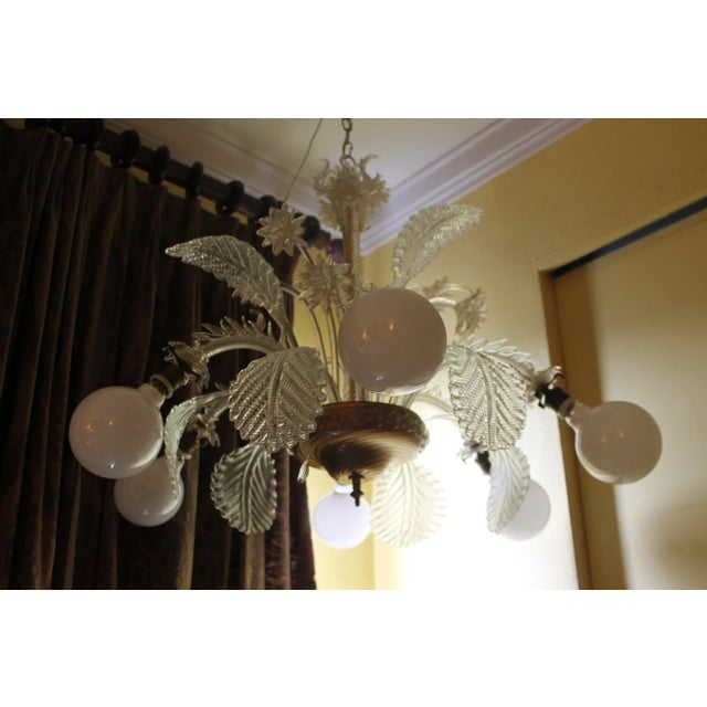 Barovier & Toso 1950's Large Italian Mid Century Modern Murano Barovier & Toso Art Glass Floral Form Chandelier For Sale - Image 4 of 12