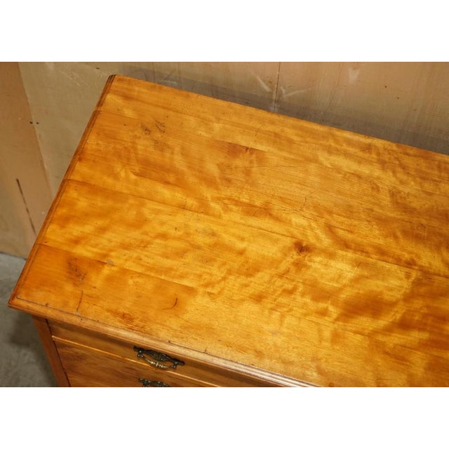 Antique Victorian Chest of Drawers from Howard & Sons For Sale - Image 10 of 18